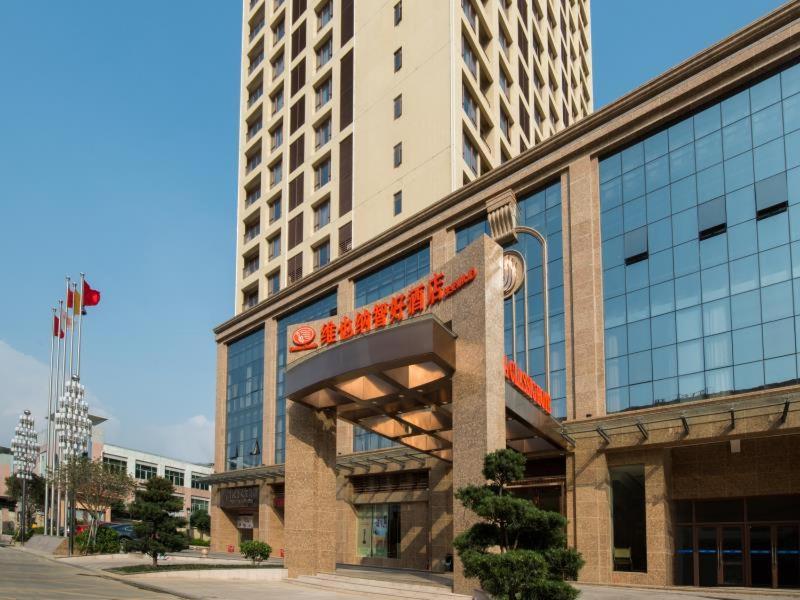 Vienna Classic Hotel Dongguan Changan Xiandai Buitenkant foto